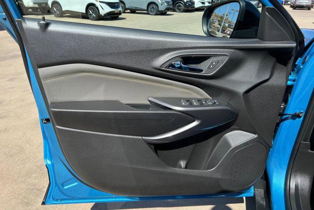 new 2025 Chevrolet Trax car, priced at $27,235