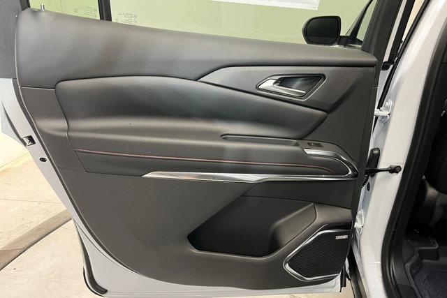 new 2026 Chevrolet Traverse car, priced at $58,875