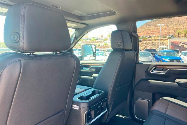 new 2025 Chevrolet Silverado 3500 car, priced at $91,085
