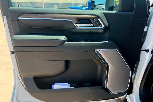 new 2025 Chevrolet Silverado 3500 car, priced at $91,085