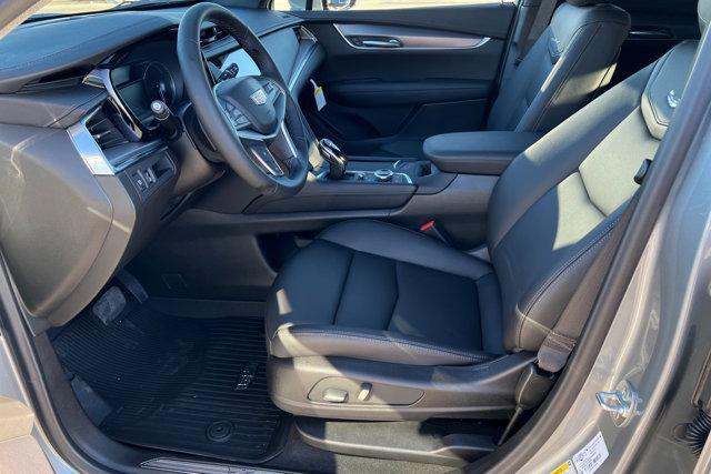new 2025 Cadillac XT5 car, priced at $48,585