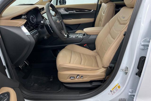 new 2025 Cadillac XT6 car, priced at $79,510