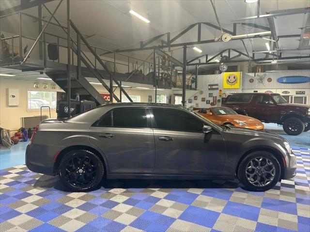 used 2016 Chrysler 300 car