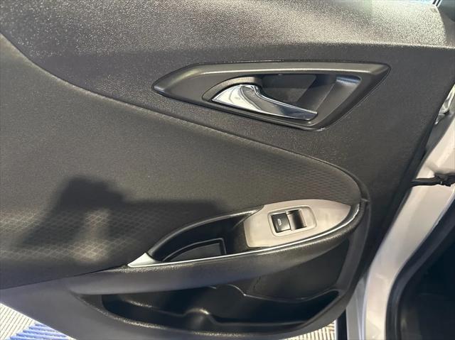 used 2018 Chevrolet Malibu car, priced at $15,999