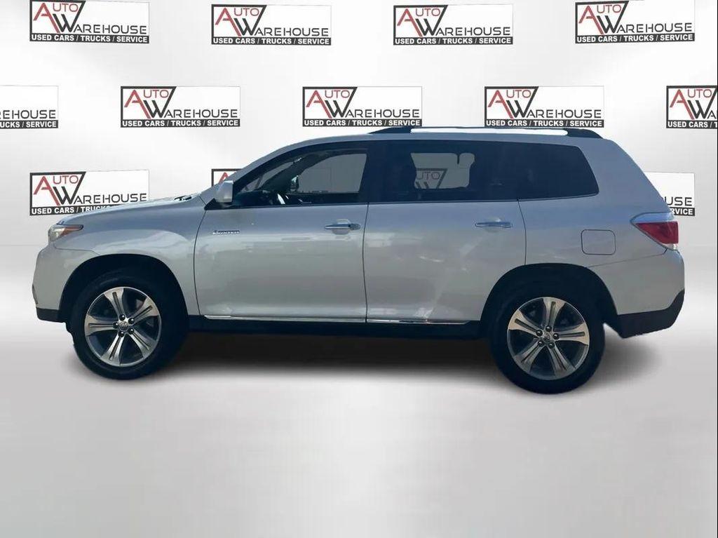 used 2012 Toyota Highlander car, priced at $14,950