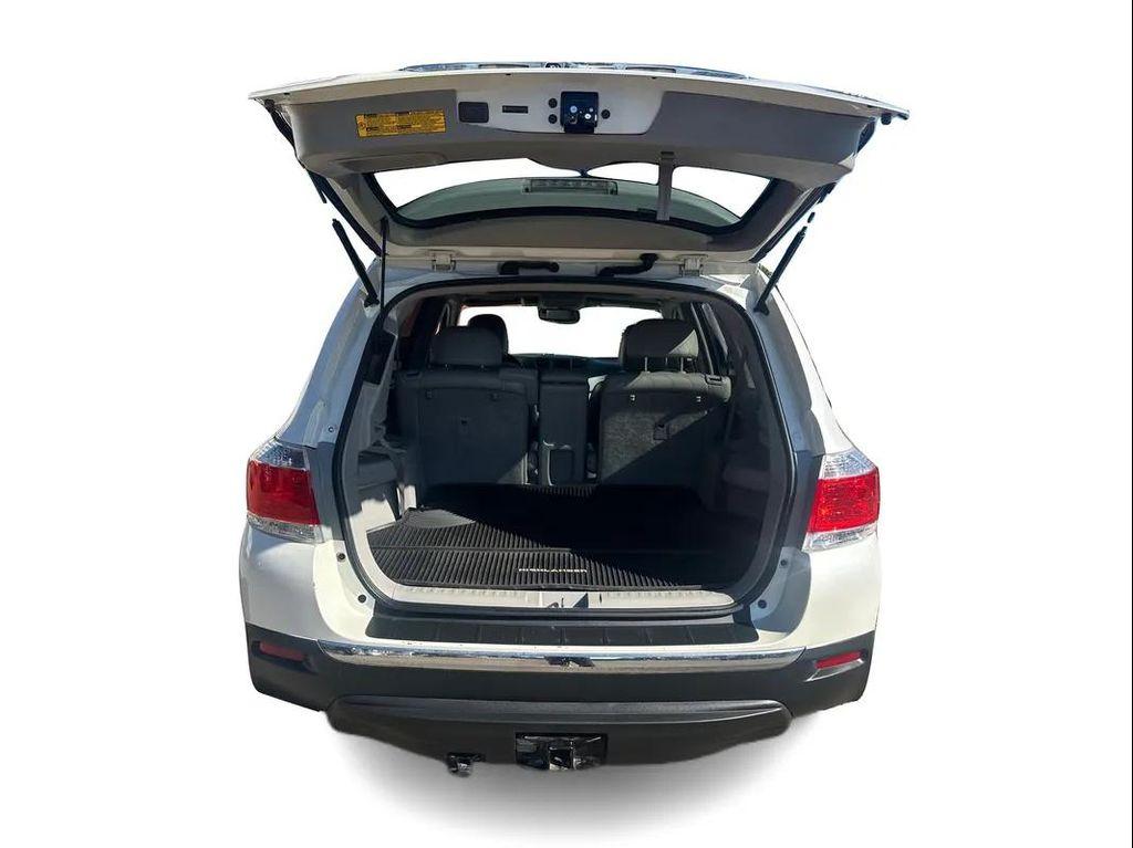 used 2012 Toyota Highlander car, priced at $14,950
