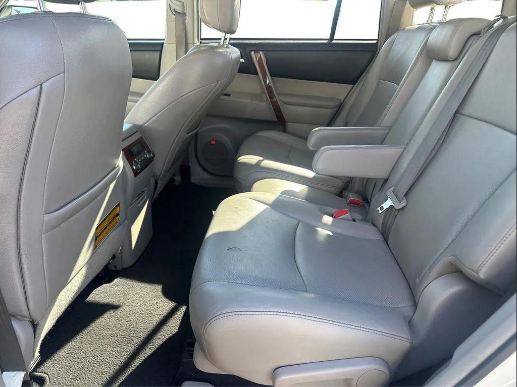 used 2012 Toyota Highlander car, priced at $14,950