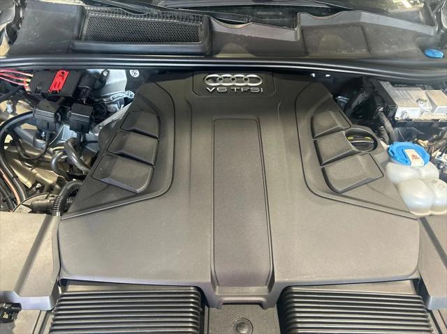 used 2017 Audi Q7 car, priced at $19,450