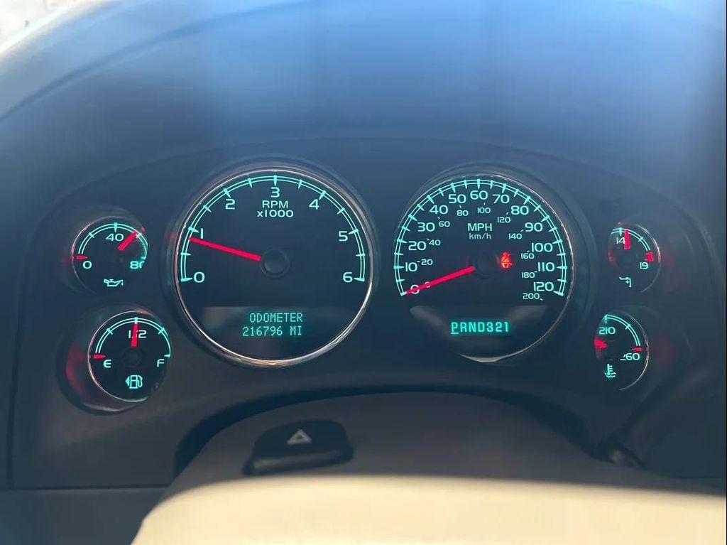 used 2007 Chevrolet Avalanche car, priced at $7,988