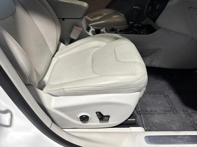 used 2020 Jeep Cherokee car, priced at $22,988