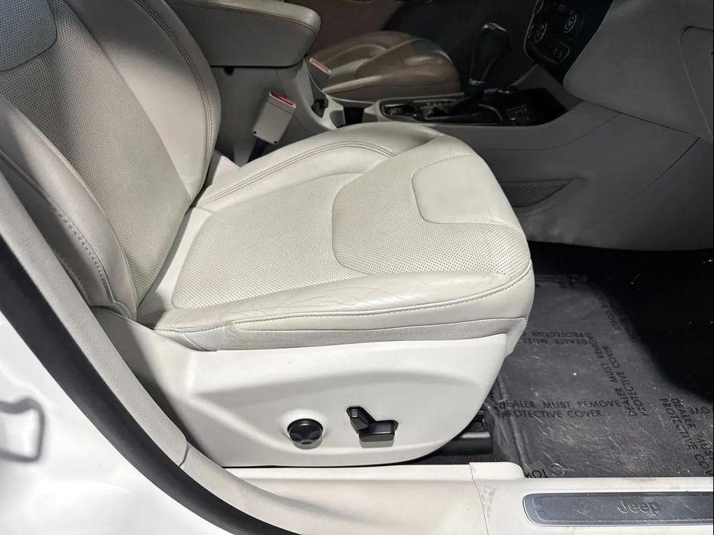 used 2020 Jeep Cherokee car, priced at $22,988