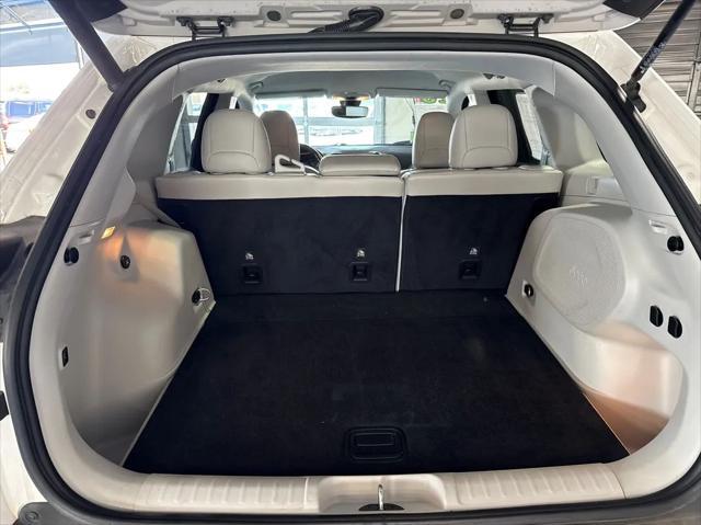 used 2020 Jeep Cherokee car, priced at $22,988