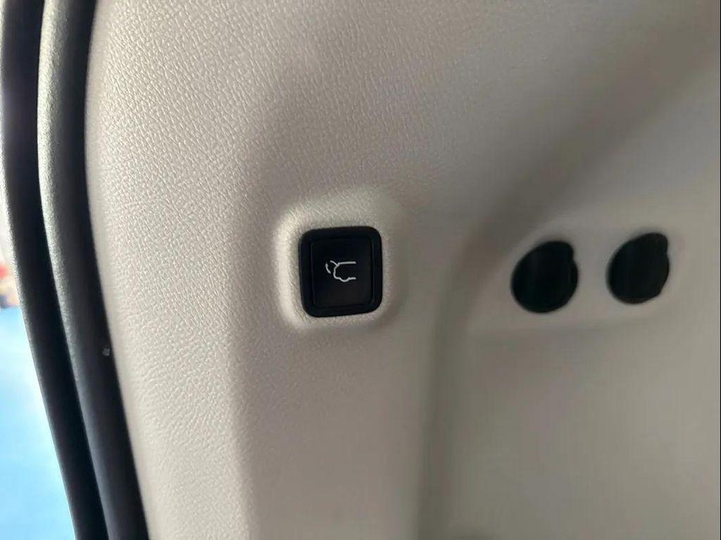 used 2020 Jeep Cherokee car, priced at $22,988