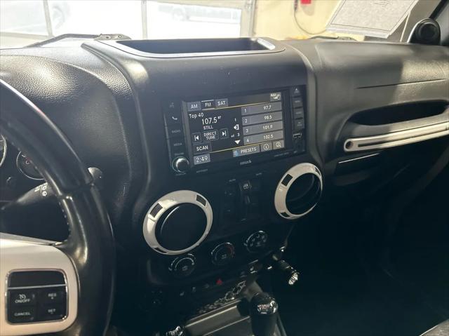 used 2014 Jeep Wrangler Unlimited car, priced at $18,999