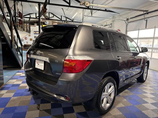 used 2009 Toyota Highlander car, priced at $10,988