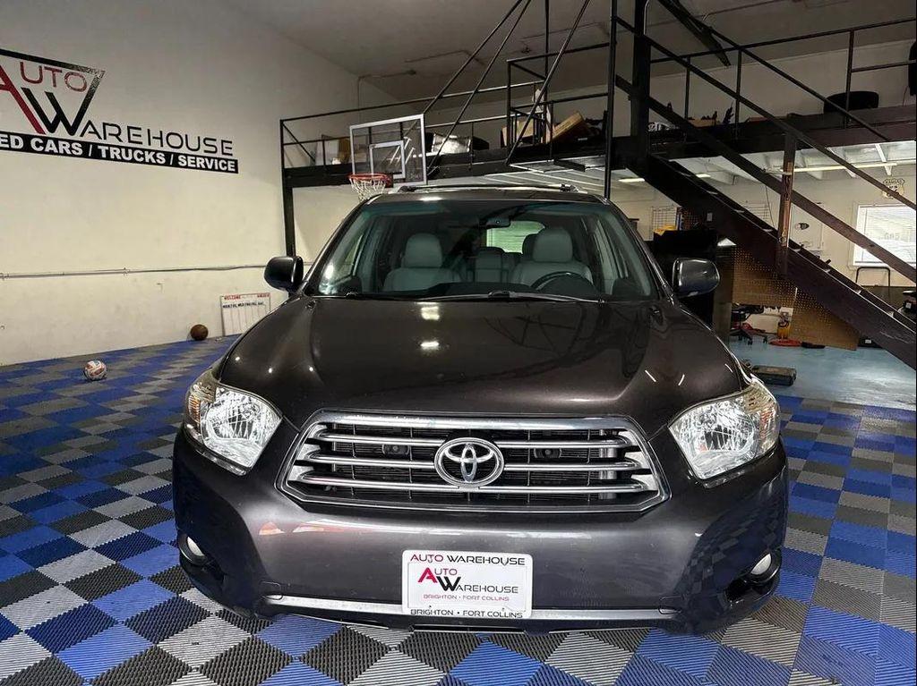 used 2009 Toyota Highlander car, priced at $10,988
