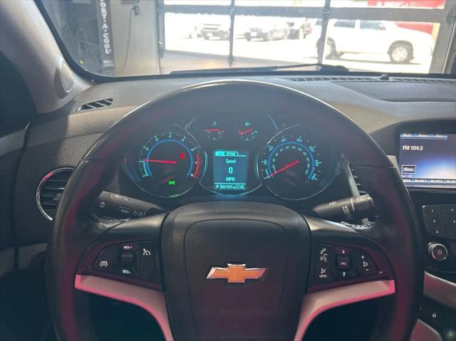 used 2014 Chevrolet Cruze car, priced at $10,999