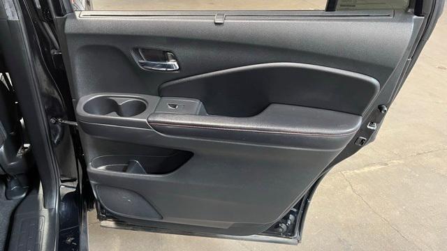 used 2021 Honda Pilot car, priced at $26,000