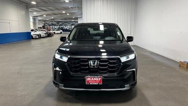 used 2024 Honda Pilot car, priced at $43,900