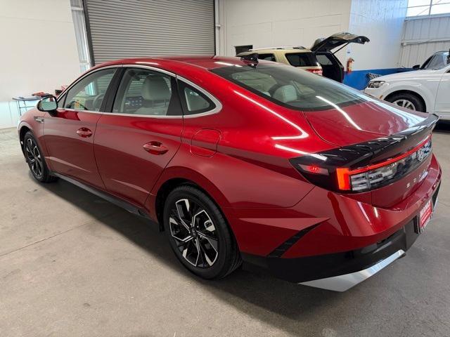 used 2024 Hyundai Sonata car, priced at $23,931