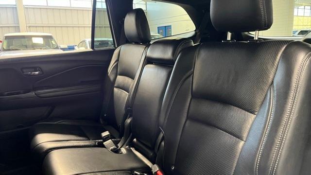 used 2022 Honda Pilot car, priced at $27,450
