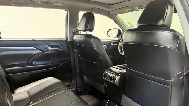 used 2018 Toyota Highlander car, priced at $29,971
