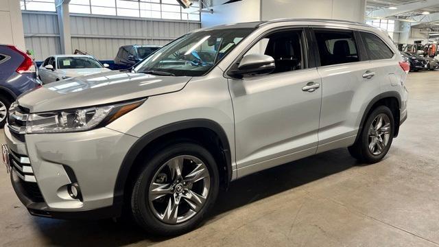 used 2018 Toyota Highlander car, priced at $29,971