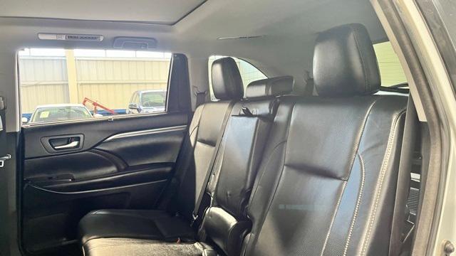 used 2018 Toyota Highlander car, priced at $29,971