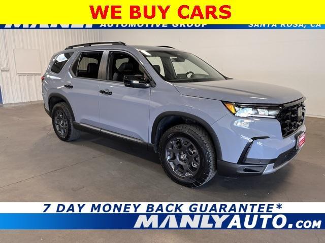 used 2025 Honda Pilot car, priced at $43,943