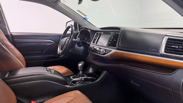 used 2019 Toyota Highlander car, priced at $28,983