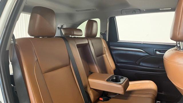 used 2019 Toyota Highlander car, priced at $28,983