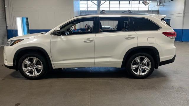 used 2019 Toyota Highlander car, priced at $28,983