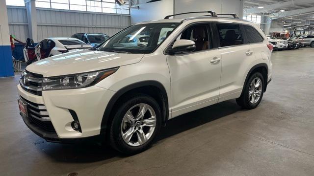 used 2019 Toyota Highlander car, priced at $28,983