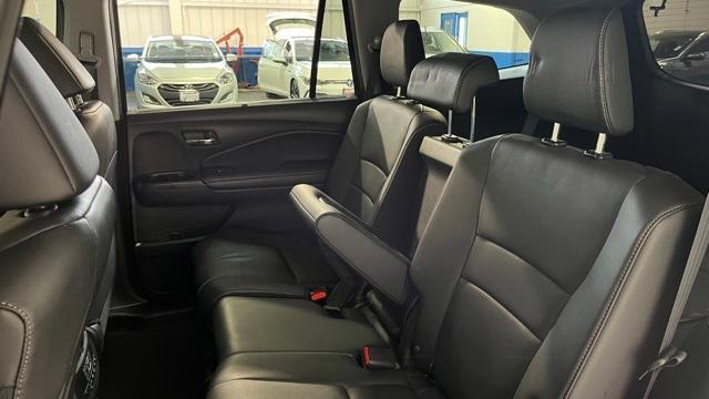 used 2022 Honda Pilot car, priced at $33,963