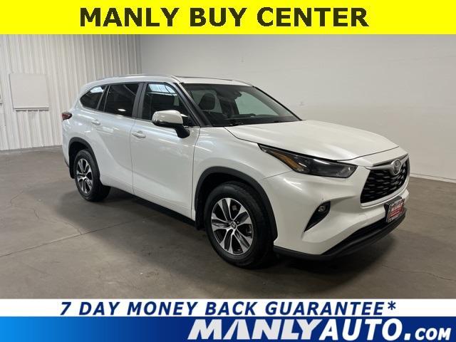 used 2023 Toyota Highlander car, priced at $35,759