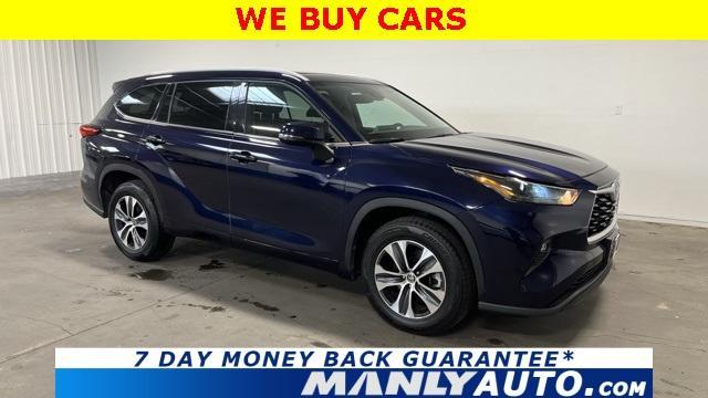 used 2022 Toyota Highlander car, priced at $30,995