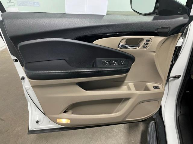 used 2022 Honda Pilot car, priced at $35,335