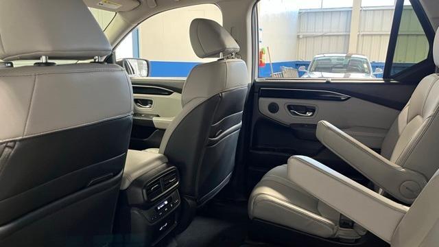 used 2023 Honda Pilot car, priced at $39,950