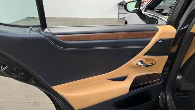 used 2022 Lexus ES 350 car, priced at $40,907