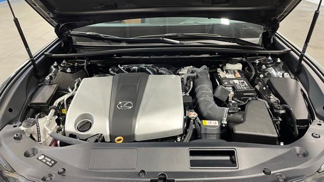 used 2022 Lexus ES 350 car, priced at $40,907