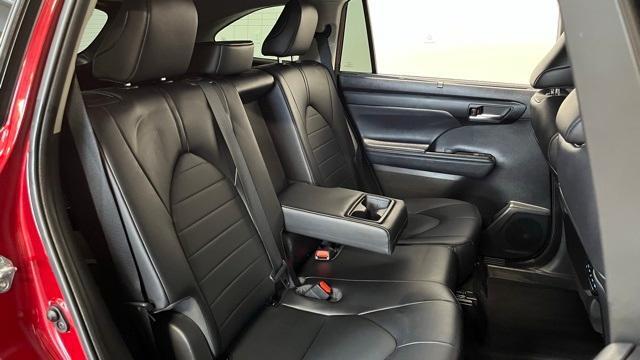 used 2022 Toyota Highlander car, priced at $41,000