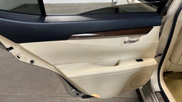 used 2015 Lexus ES 350 car, priced at $16,995