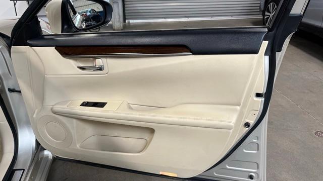 used 2015 Lexus ES 350 car, priced at $16,995