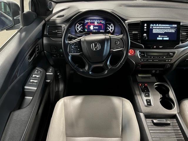 used 2022 Honda Passport car, priced at $25,503