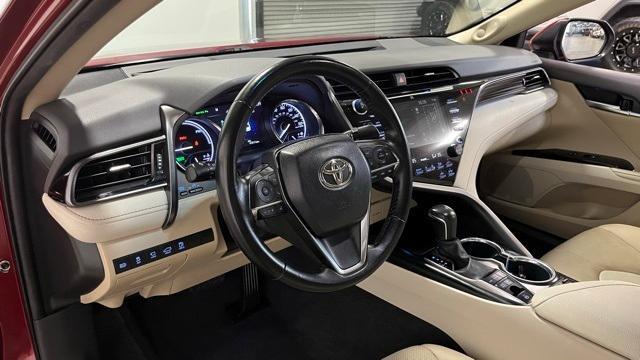 used 2020 Toyota Camry Hybrid car, priced at $26,586