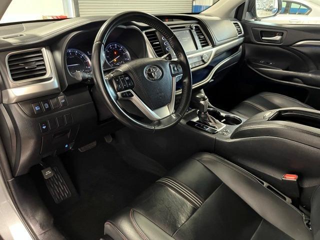 used 2019 Toyota Highlander car, priced at $28,800