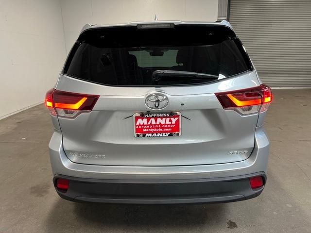 used 2019 Toyota Highlander car, priced at $28,800