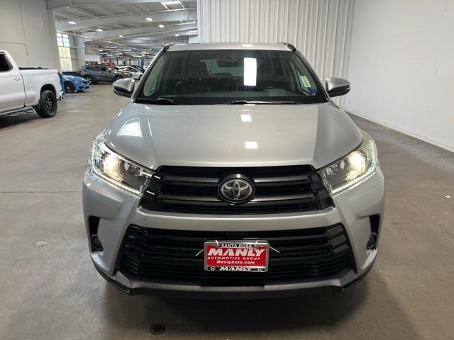 used 2019 Toyota Highlander car, priced at $28,800