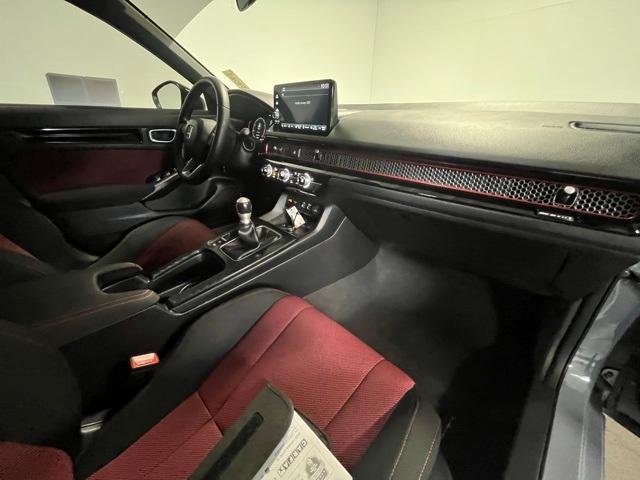 used 2022 Honda Civic Si car, priced at $28,500