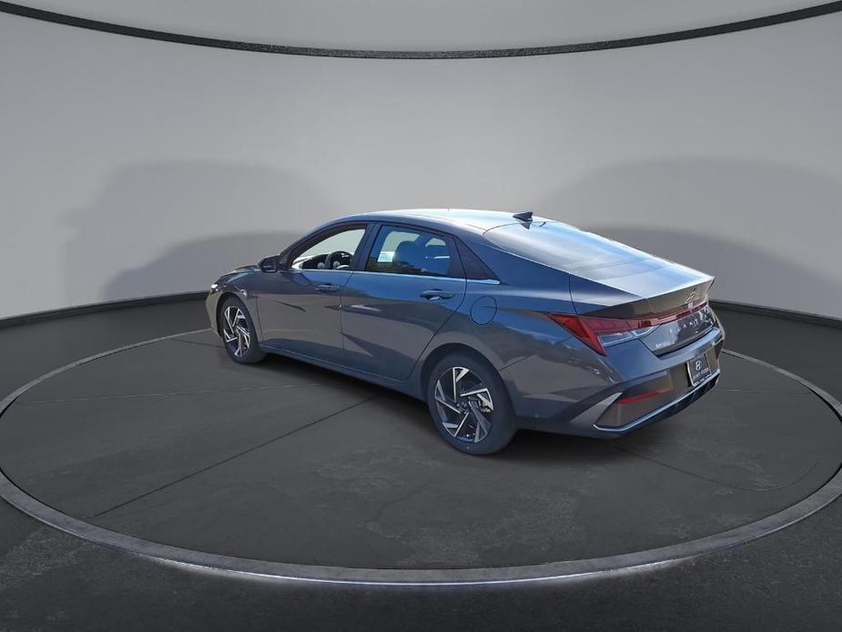 new 2024 Hyundai Elantra car, priced at $25,234